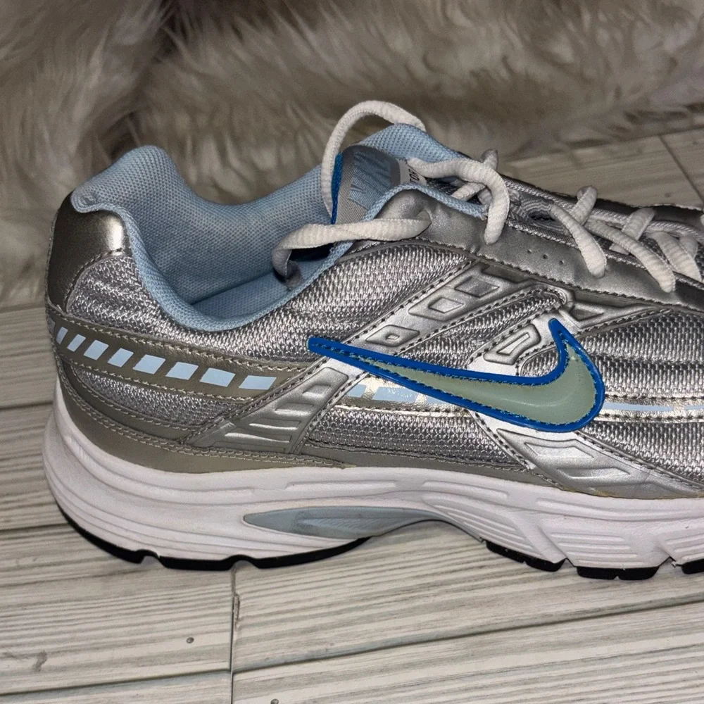 Nike Initiator Metallic Silver Ice Blue Sneakers Athlesuire Women’s Size 10 - Picture 4 of 10